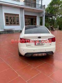 Cần bán gấp Kia Forte SX 1.6 MT đời 2013, màu Trắng