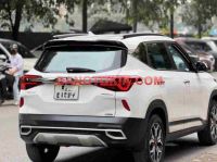Cần bán gấp Kia Seltos Premium 1.4 AT đời 2023, màu Trắng
