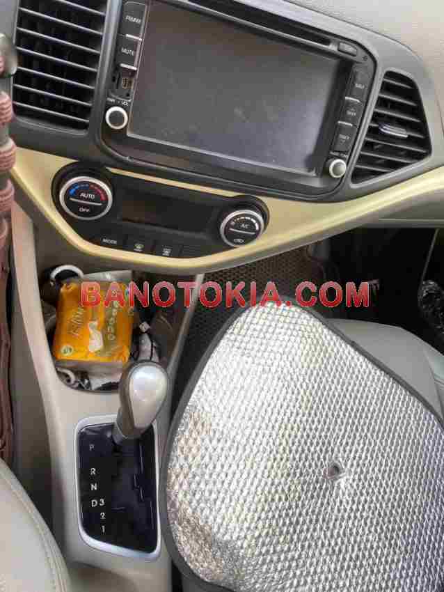 Cần bán gấp Kia Morning Si AT đời 2017, màu Vàng