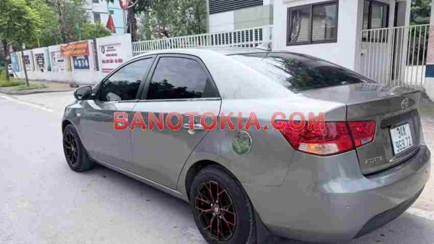 Cần bán xe Kia Forte 1.6 MT năm 2009 màu Xám cực đẹp