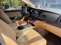 Cần bán gấp Kia Sedona 2.2L DATH đời 2017, màu Đen