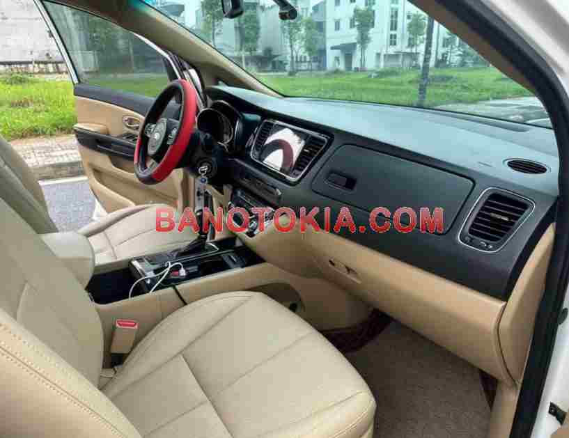 Cần bán gấp xe Kia Sedona 2.2L DAT 2018 màu Trắng
