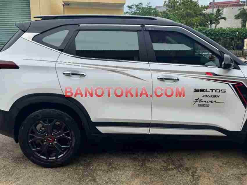 Bán xe Kia Seltos Luxury 1.6 AT sx 2023 - giá rẻ