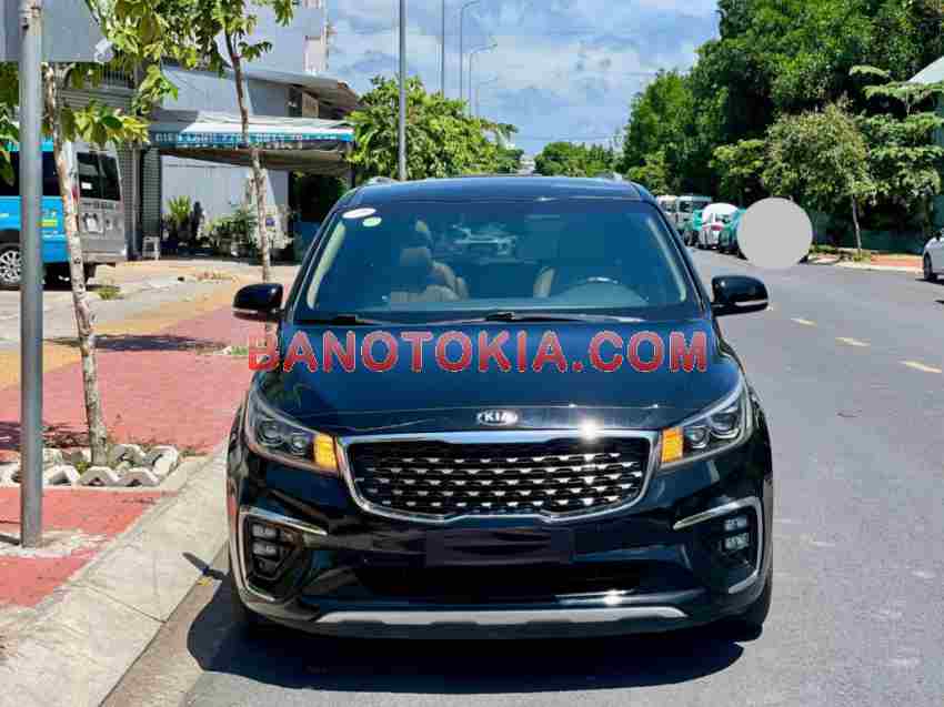 Cần bán gấp xe Kia Sedona 2.2 DAT Luxury năm 2020, màu Đen, Số tự động